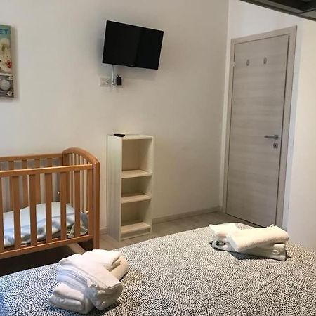 Appartamento In Zona Bocconi Milano Eksteriør bilde